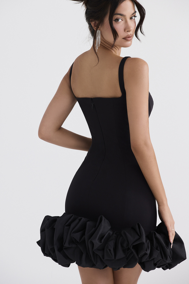 Black Ruffle Hem Elbise