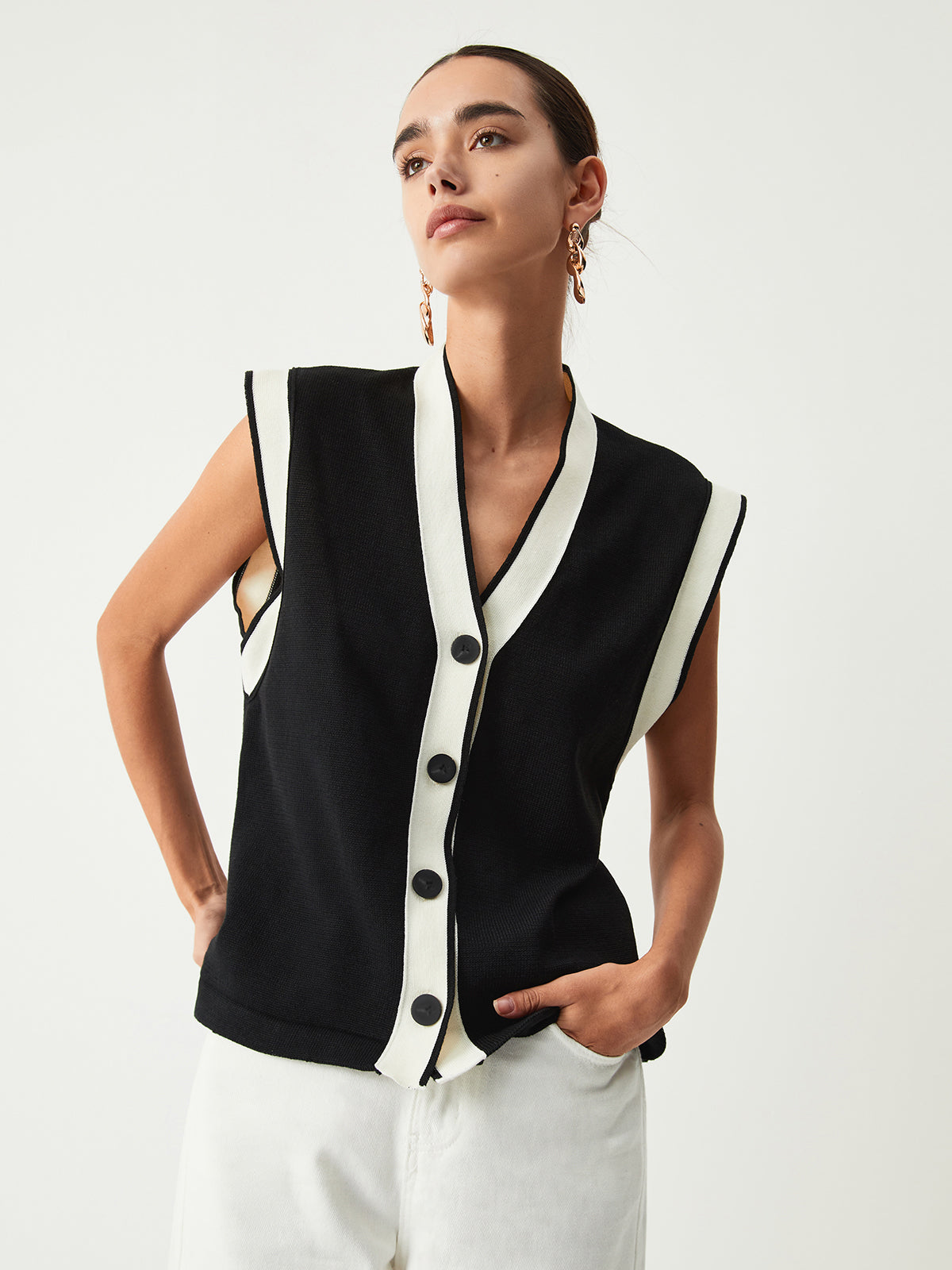 Contrast Trim Sweater Yelek
