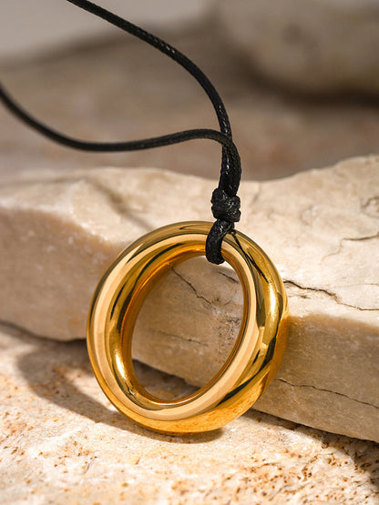 Golden Round Pendant Kolye