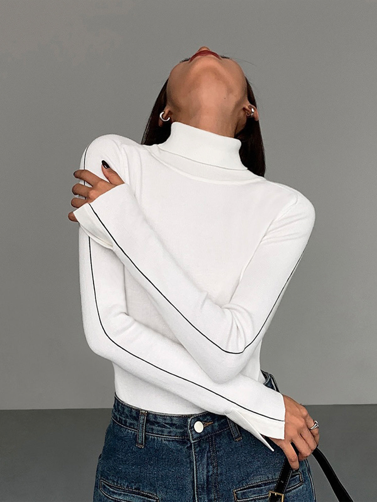 Contrast Piping Turtleneck Kazak