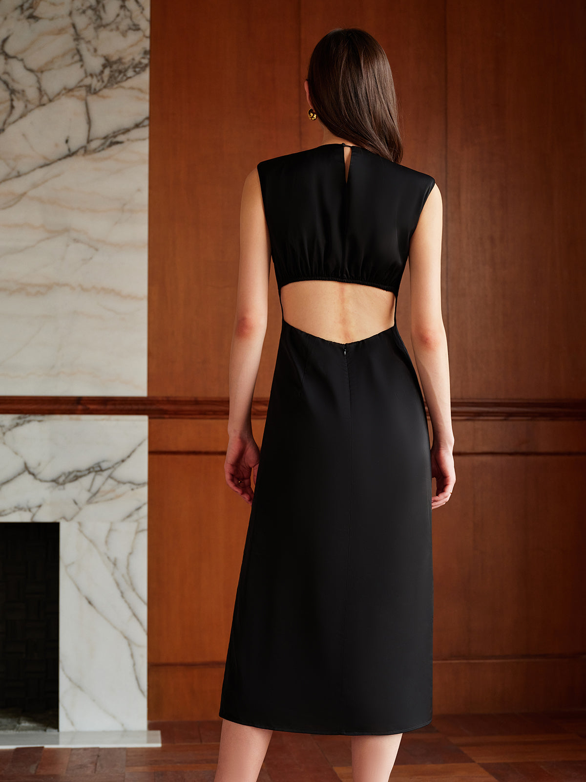 Metal-Detail Backless Pleated Kolsuz Elbise