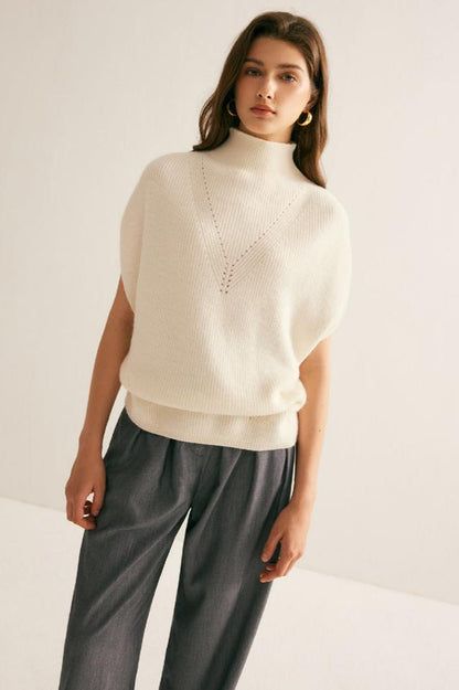 Elegant Mock Neck Sweater Yelek