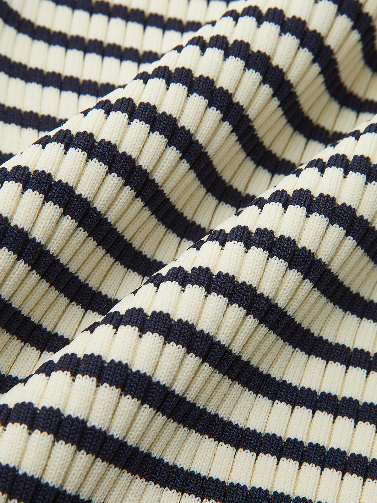 Striped Ruffle-Sleeve Knit Üst