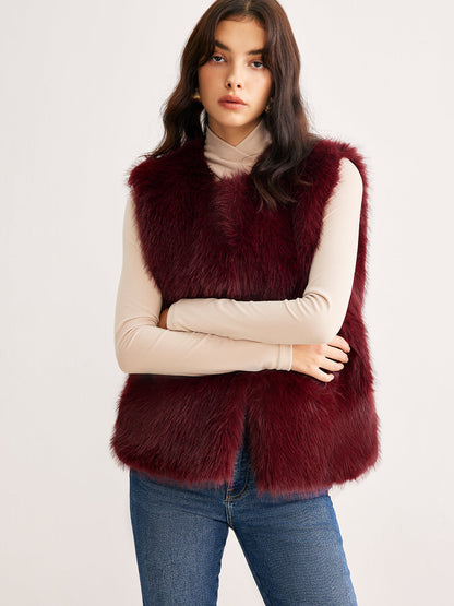 Minimalist Faux Fur Yelek