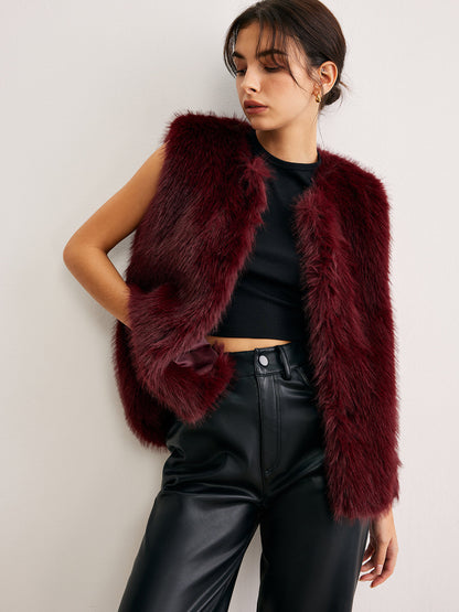 Minimalist Faux Fur Yelek