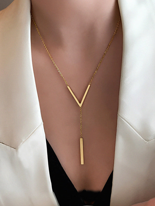 Geometric Pendant Chain Kolye